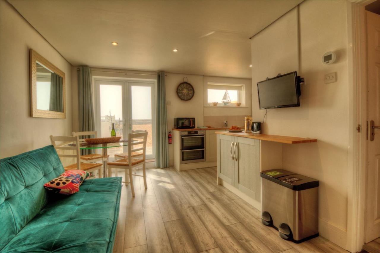 Pass The Keys Shore To Please - Sea Views And Front Modern 1bed Apt With Sofabed Appartement *